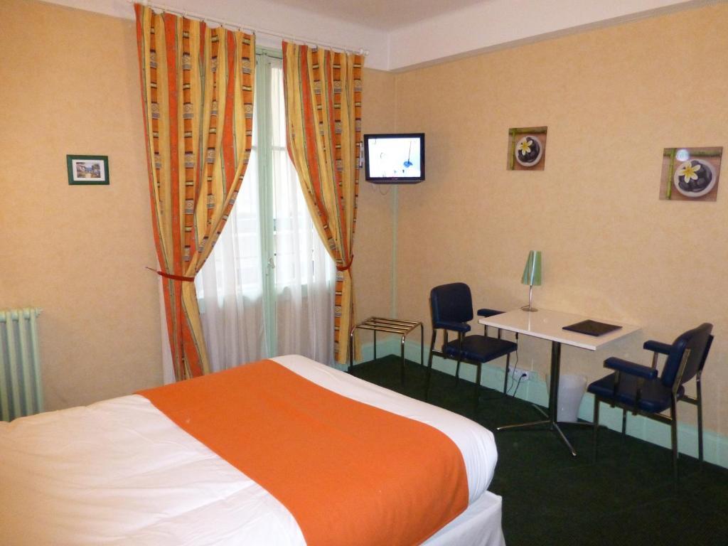 Trianon Hotel